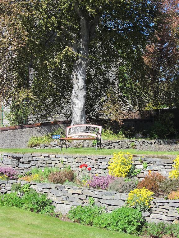 Rossmor Bed & Breakfast Grantown-on-Spey Экстерьер фото
