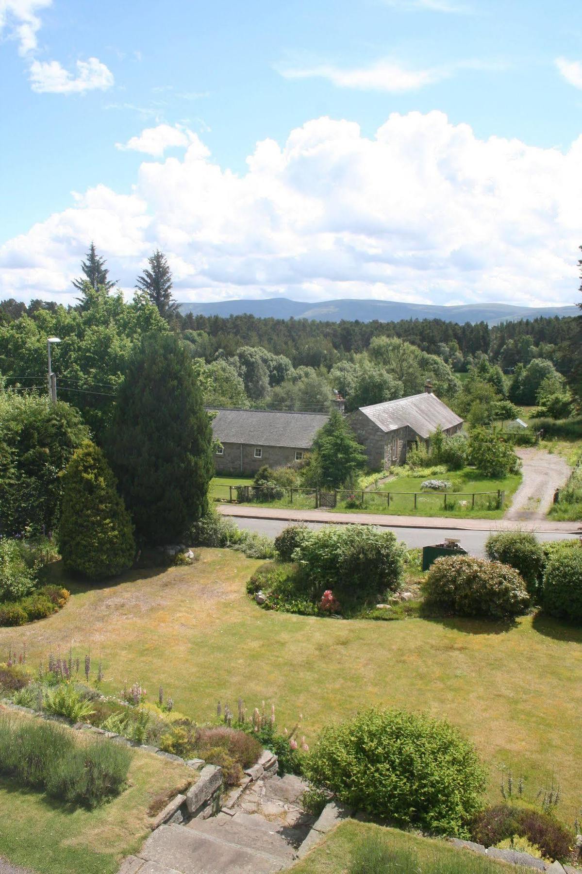 Rossmor Bed & Breakfast Grantown-on-Spey Экстерьер фото