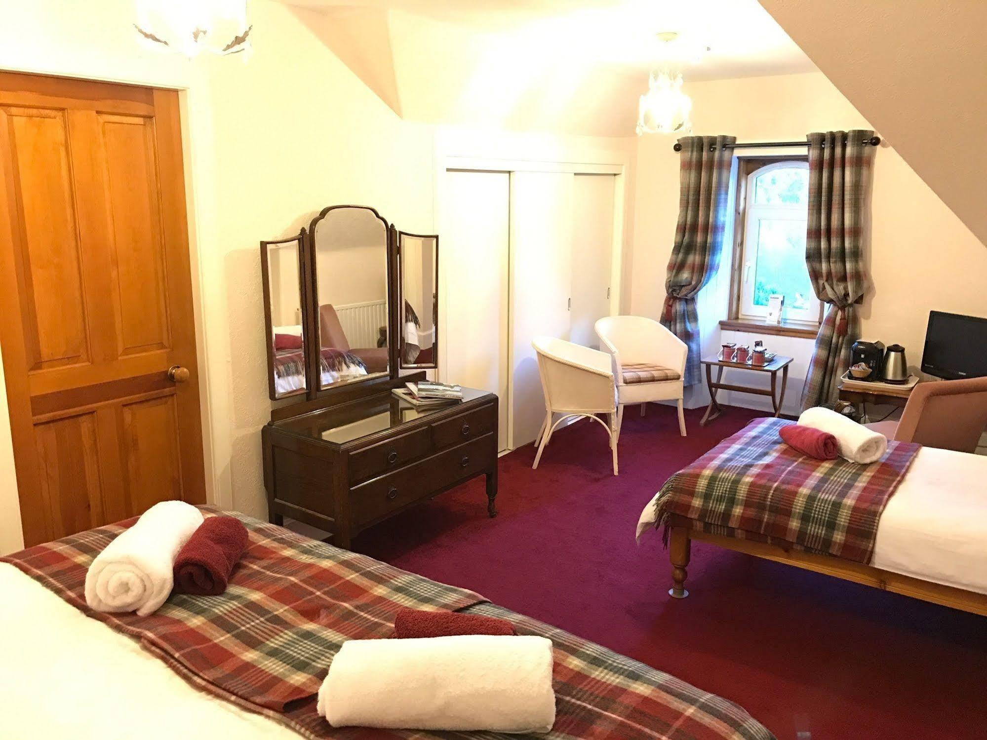 Rossmor Bed & Breakfast Grantown-on-Spey Экстерьер фото