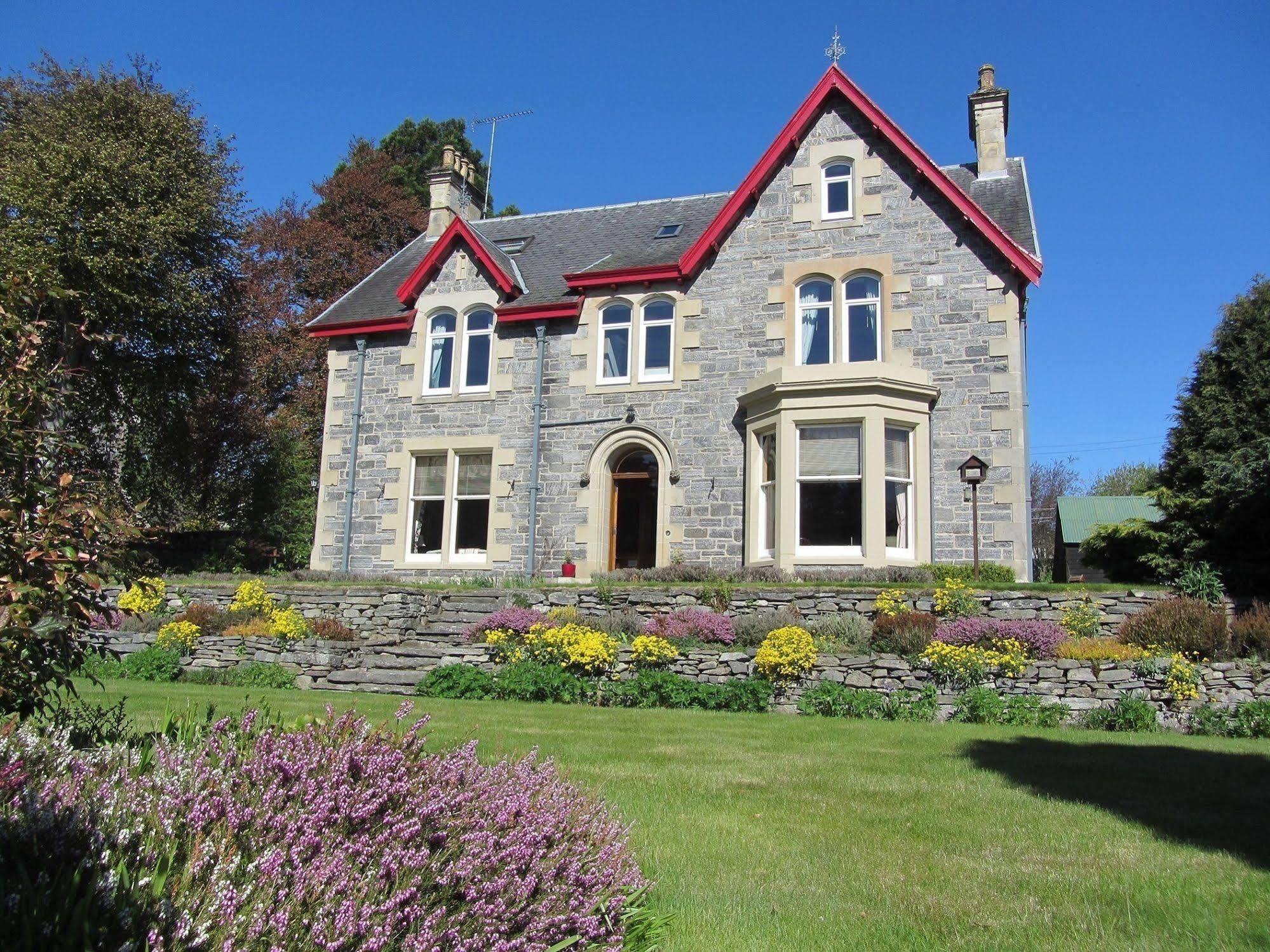 Rossmor Bed & Breakfast Grantown-on-Spey Экстерьер фото