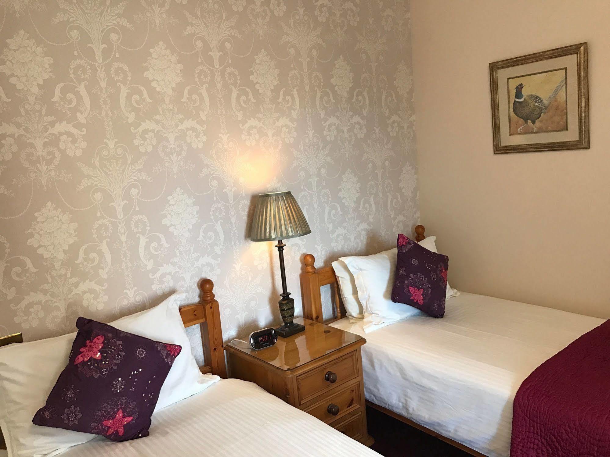 Rossmor Bed & Breakfast Grantown-on-Spey Экстерьер фото